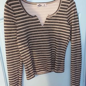 Hollister long sleeve t-shirt